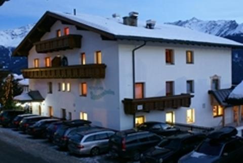 Hotel Garni Sonnenheim Фис Екстериор снимка