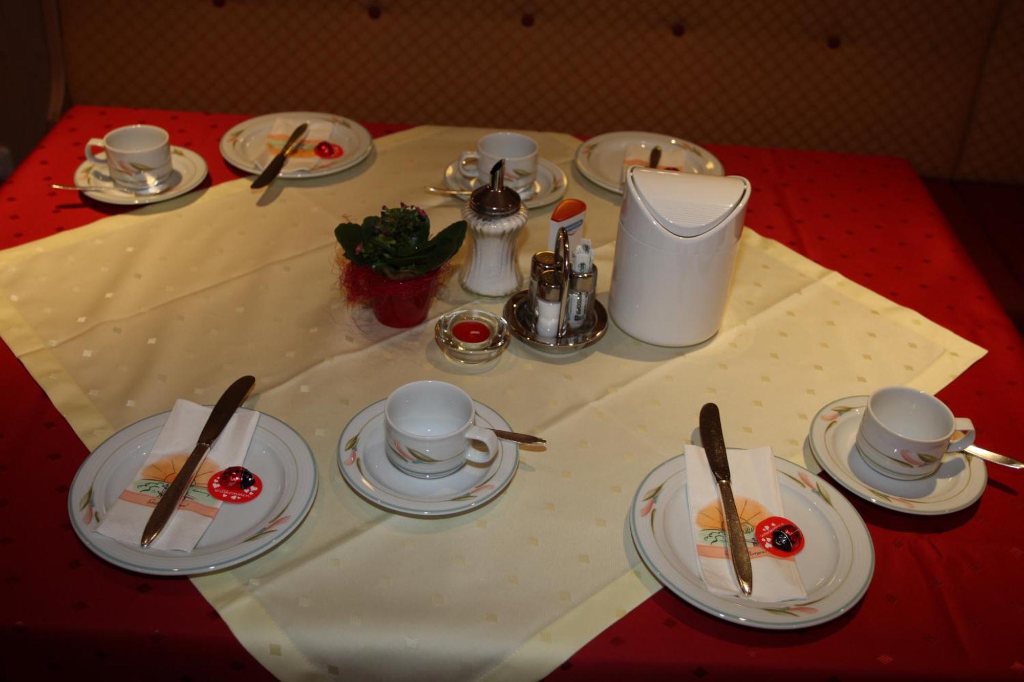 Hotel Garni Sonnenheim Фис Екстериор снимка