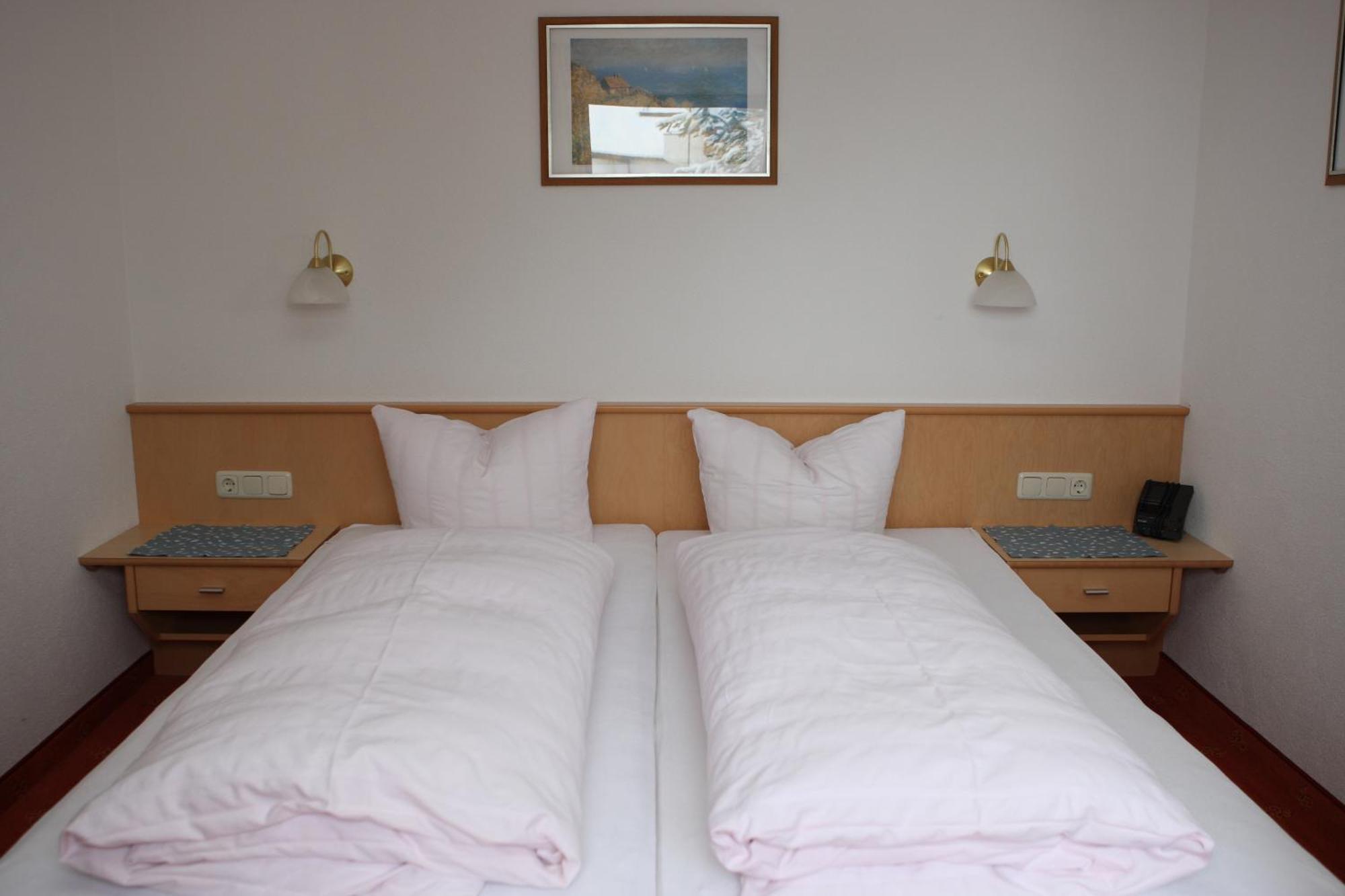 Hotel Garni Sonnenheim Фис Екстериор снимка