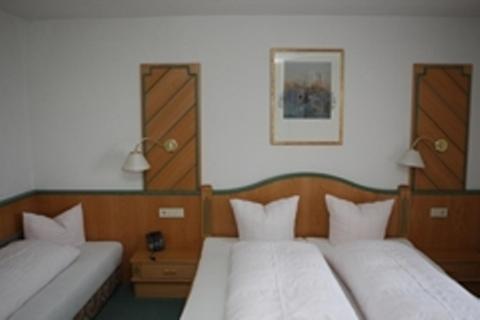 Hotel Garni Sonnenheim Фис Екстериор снимка