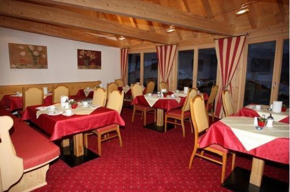 Hotel Garni Sonnenheim Фис Екстериор снимка